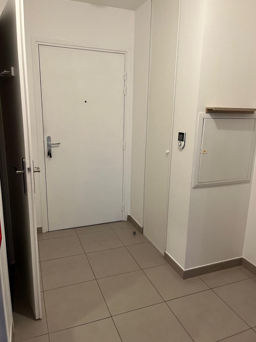Location Appartement ? APPARTEMENT MEUBLÉ + PARKING COUVERT Bondoufle