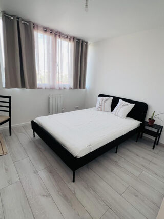  Appartement à louer 4 pièces 67 m²