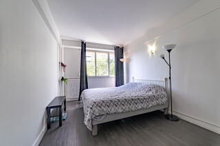   Bistro - 1 Private bedroom in 4 BR - 85m2 Big Puteaux