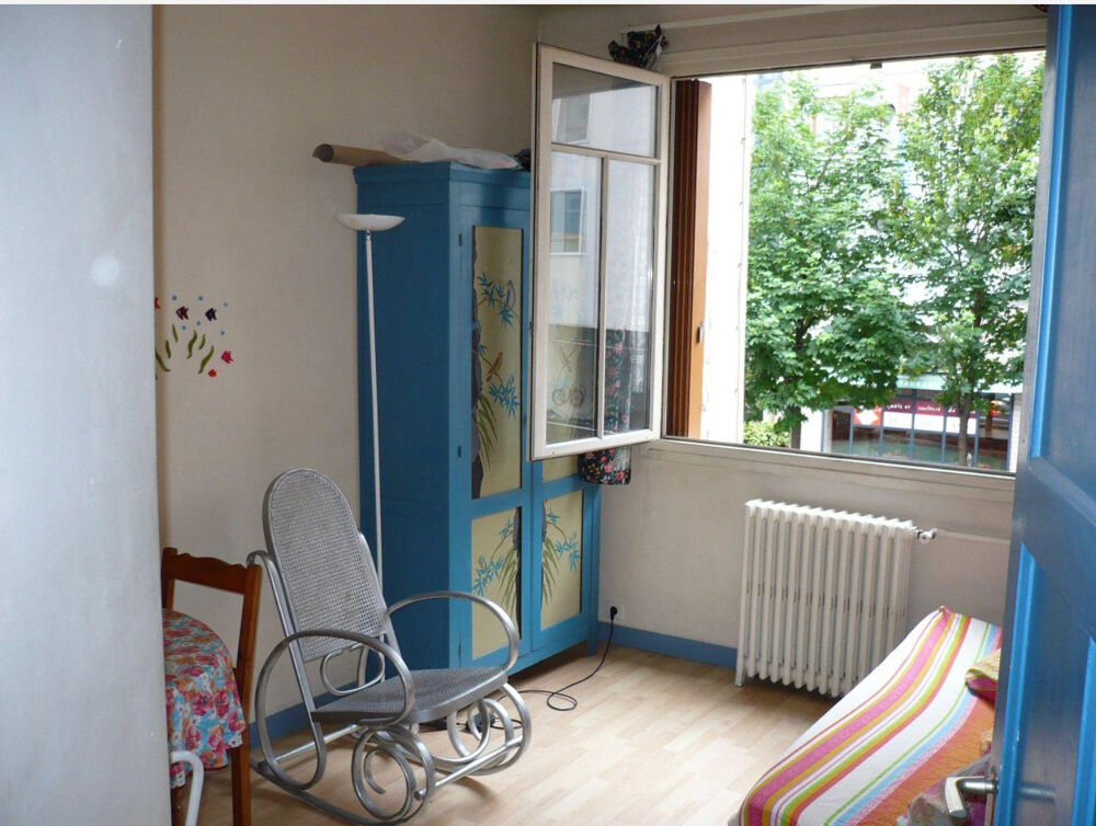   Chambre dans appartement 2 pièces en colocation 
