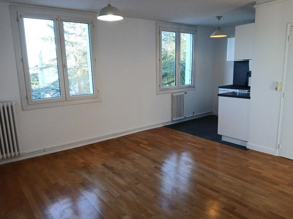 Location Appartement Beau T2/3 51m² entièrement repeint Saint Pasquier Nantes