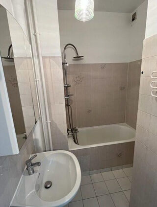  Appartement à louer 3 pièces 59 m²
