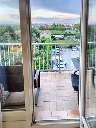 Location Appartement T3 bis lumineux de 81m2 moulin à vent proche lyon Vénissieux