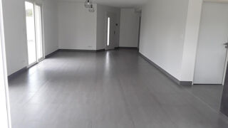  Maison à louer 5 pièces 157 m²