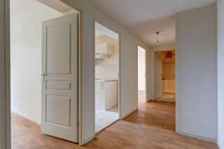 Location Appartement Deux Pièces Reims - proche sciences po. Reims