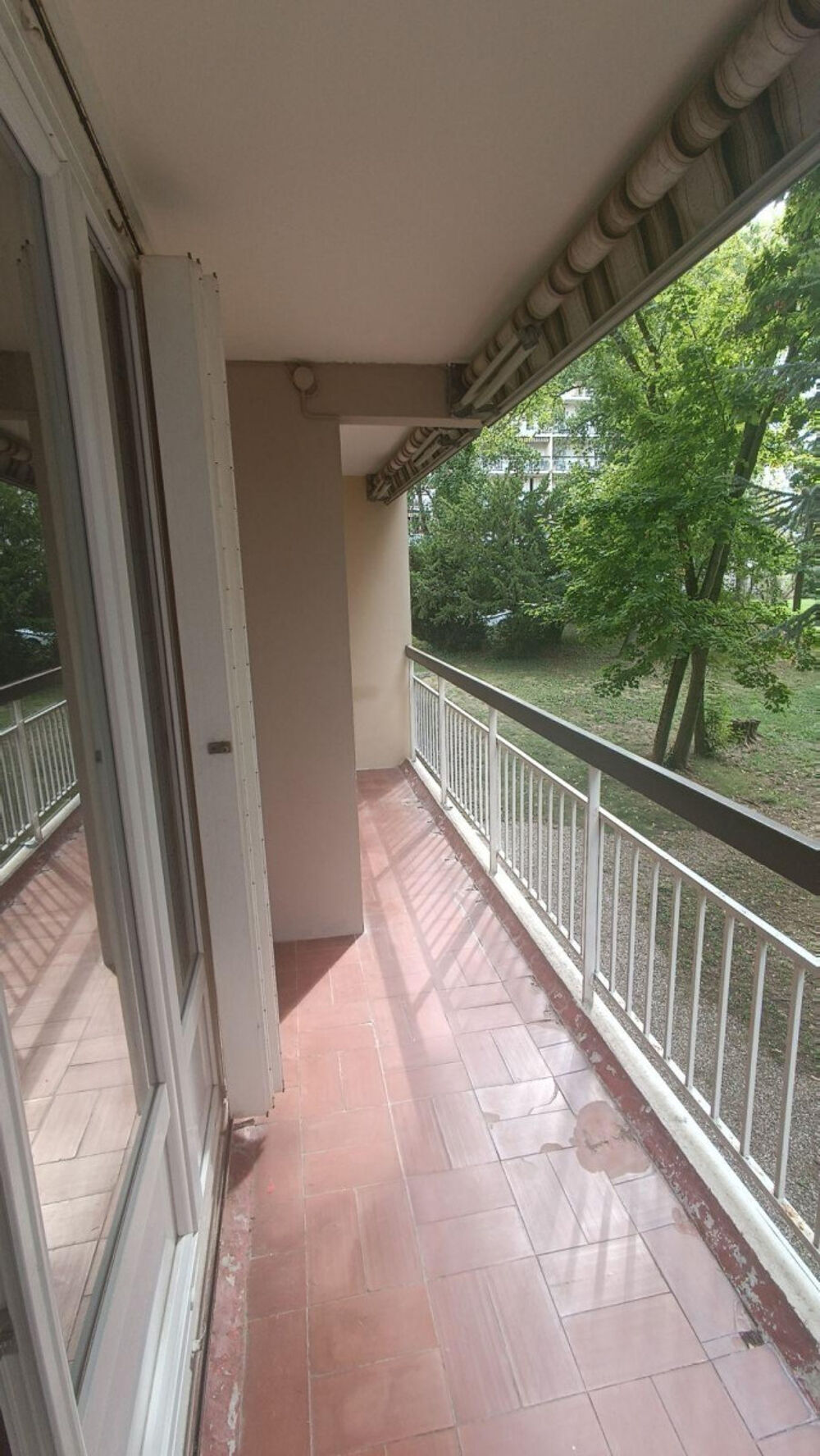 Location Appartement T3 lumineux dans résidence calme et sécurisée Saint-genis-laval