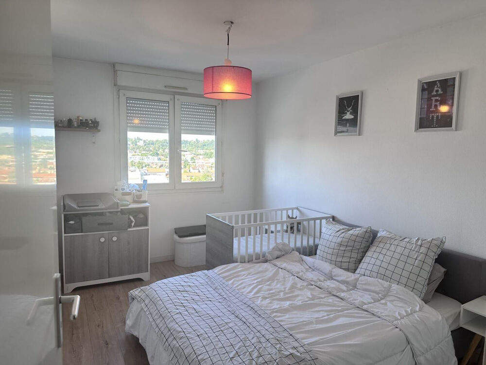 Location Appartement Beau 2P meublé 55m² avec balcon sans vis-à-vis Villemomble