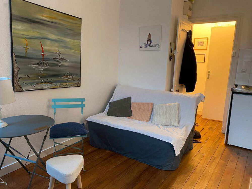 Location Appartement Studio meublé 17m² avec terrasse lumineux et calme La rochelle