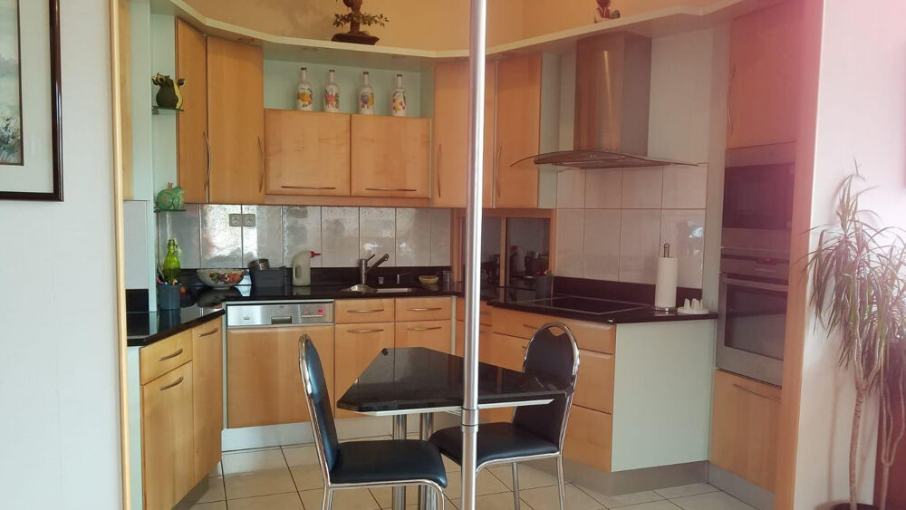 Location Appartement Loue Appartement T4 Meublé, très bon standing Rennes