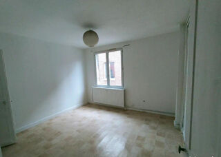 Location Maison Belle maison de cour 50m² à louer Lille