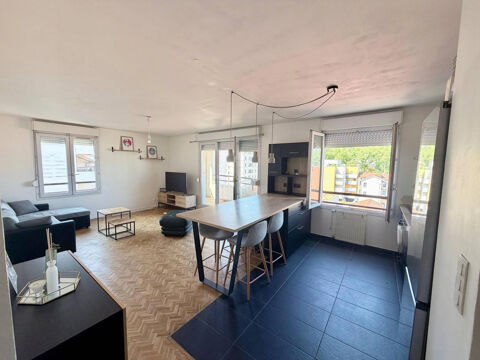   T3 meublé 63 m² avec balcon sans vis-à-vis, garage Appartement - 3 pièce(s) - 63 m²