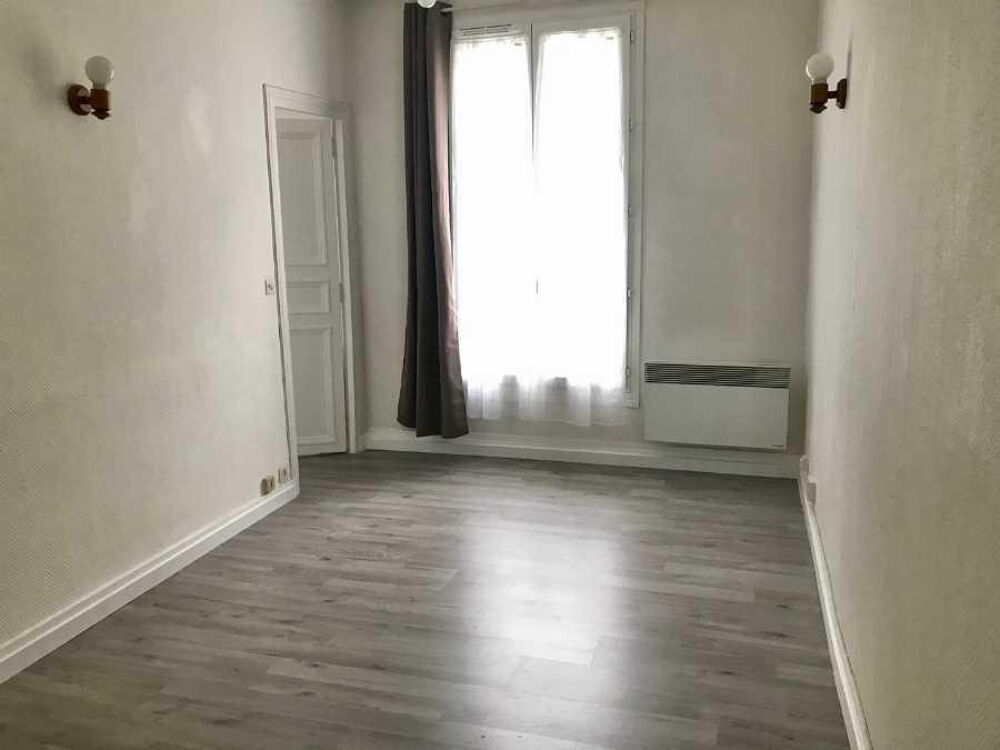 Location Appartement Location 2 pièces Paris 12ème 1029 euros cc Paris 12