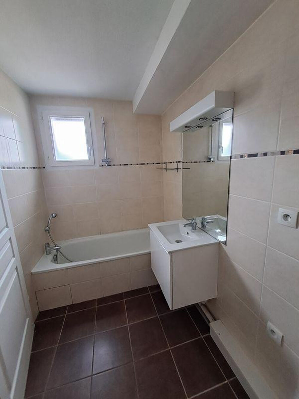 Location Appartement Beau 2P 42m² avec balcon Rue Leconte de Lisle Grenoble
