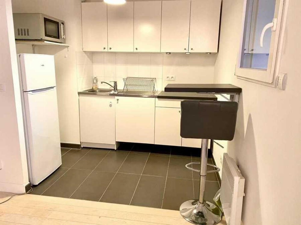 Location Appartement Studio meublé à Vanves avec balcon Vanves