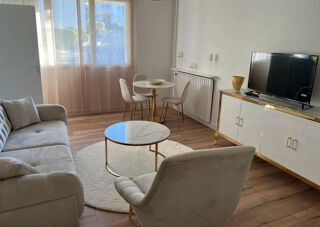Location Appartement Beau studio 34 m2 meublé au calme à Noisy le grand Noisy-le-grand