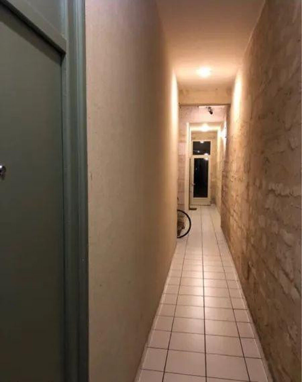 Location Appartement Grand studio meublé 27 m² à Bordeaux Nansouty Bordeaux