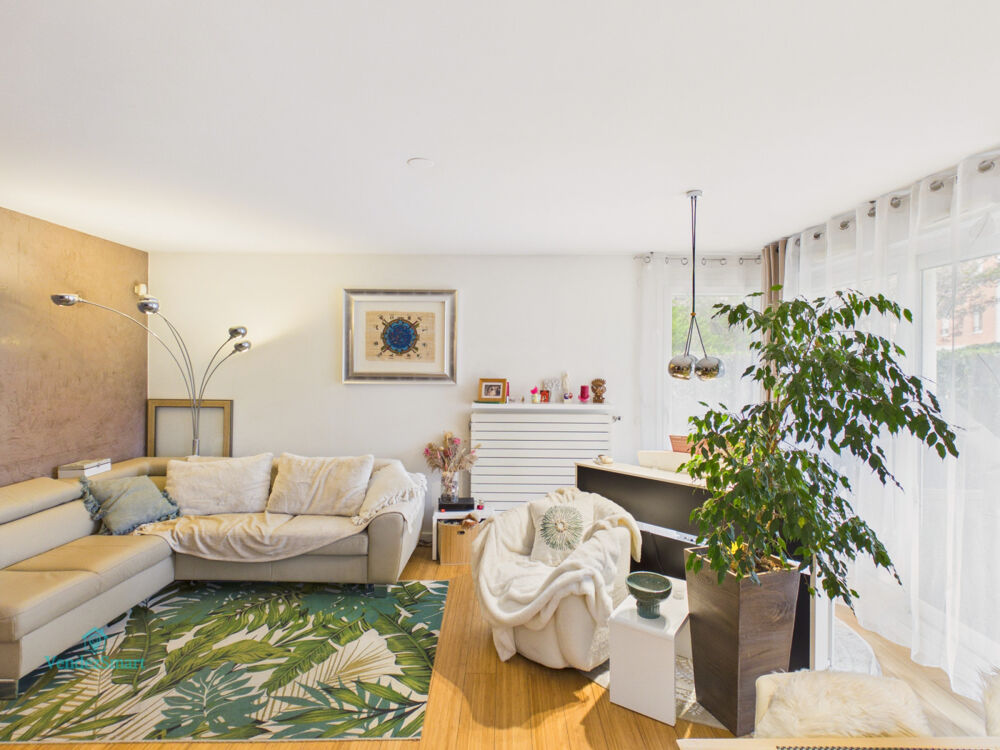 Vente Appartement Superbe appartement avec grande terrasse proche de toutes les commodités Ville-la-grand