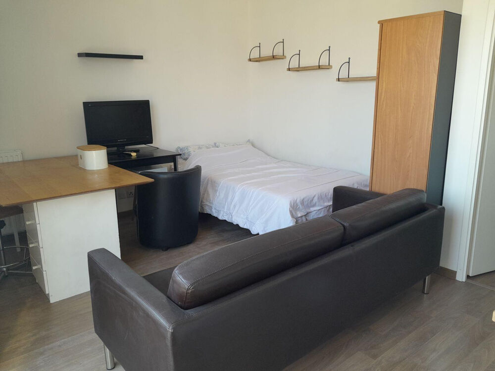 Location Appartement Studio meublé 28.73m2 avec terrasse 13m2 Le blanc-mesnil