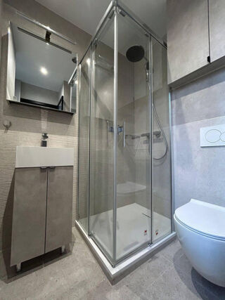 Location Appartement Studio premium entièrement rénové Paris 12