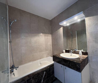  Appartement à louer 2 pièces 50 m²