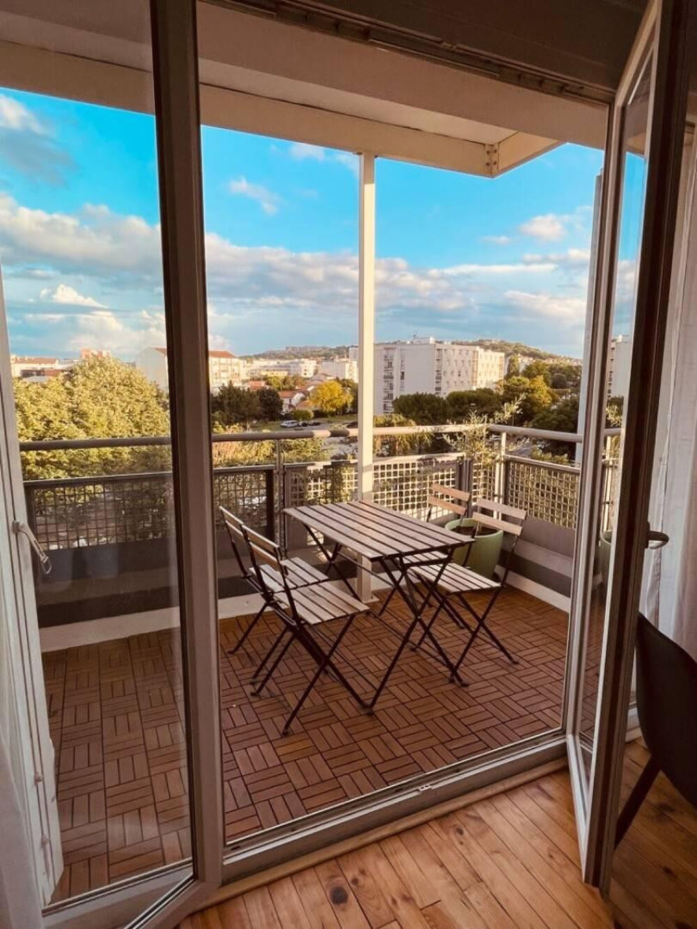 Location Appartement Charmant T4 Meublé Entièrement Rénové à Neuf Toulouse
