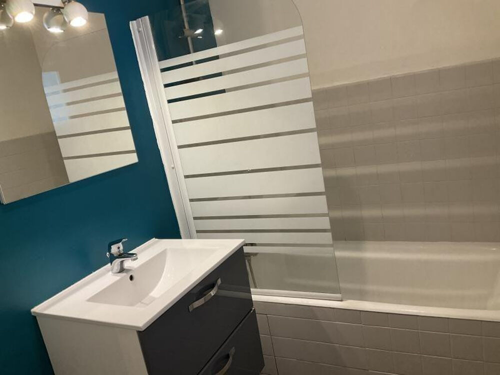 Location Appartement Beau studio Gambetta Paris 20è Paris 20