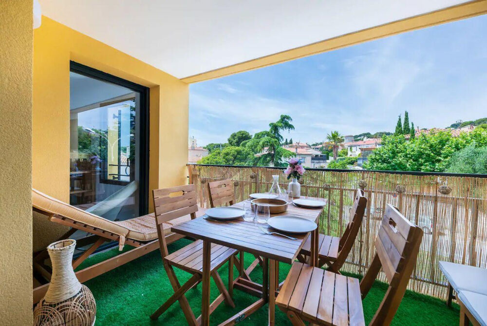 Location Appartement T2 meublé neuf, balcon et parking La ciotat