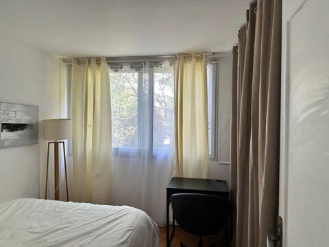   Chambre meublée lumineuse 