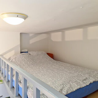 Location Appartement Studio meublé 26m², hypercentre, calme, internet Reims