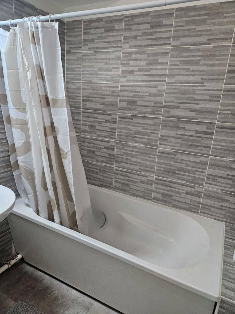 Location Appartement Beau T2 meublé 50m² récent avec parking La courneuve