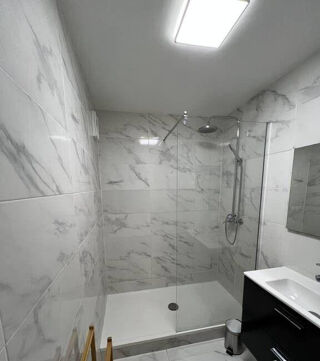 Location Appartement Beau 2P meublé 46m²  rénové avec balcon Courbevoie