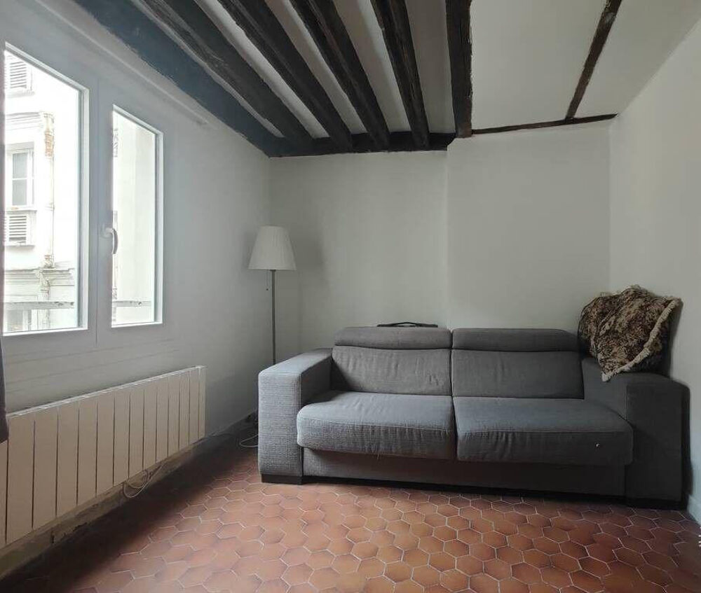 Location Appartement Charmant studio refait à neuf de 19m² Marais Paris 4