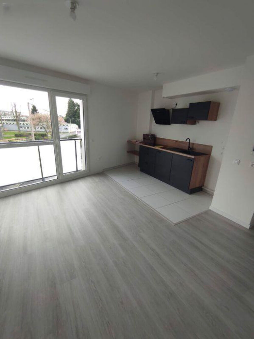 Location Appartement Beau F2 40m² proche du CHR de Lille Loos