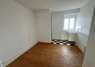 Location Appartement Beau T2 36m² traversant situé Avenue Sainte-Anne Nantes