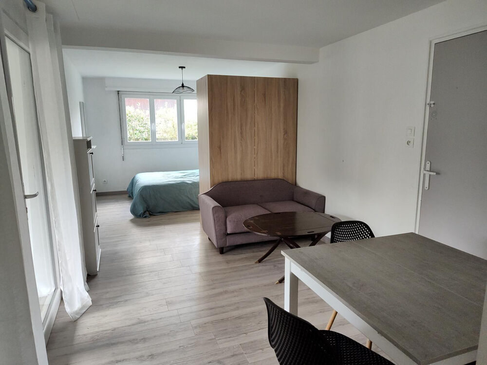 Location Appartement Studio/2 pièces: 25m2 + véranda + jardin + parking Nantes