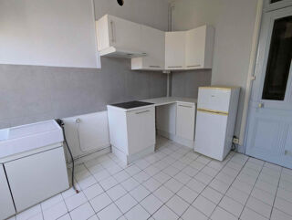 Location Appartement Bel F2+alcove, fraichement repeint, Lyon 3 Tram T3 Lyon 3