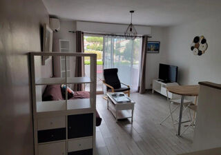 Location Appartement Beau studio meublé 28m² pour étudiante Montpellier