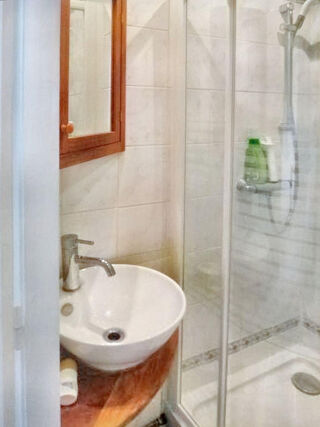 Location Appartement Appartement calme près canal St Martin Paris 10