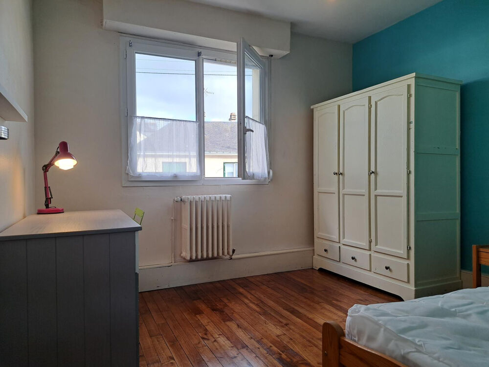   Chambre lumineuse au calme Angers