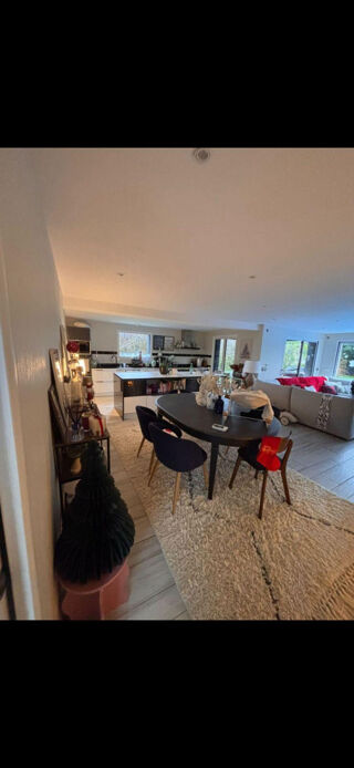  Maison à louer 4 pièces 125 m²
