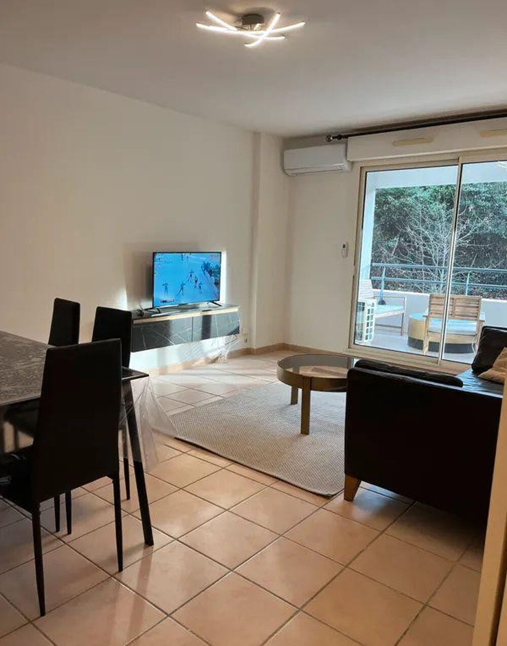 Location Appartement T2 meublé terrasse, garage 50 M2 à Marseille Marseille 9