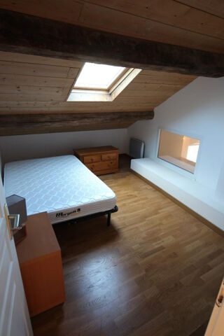 Location Appartement Bel appartement parquet et poutres apparentes Meyrargues