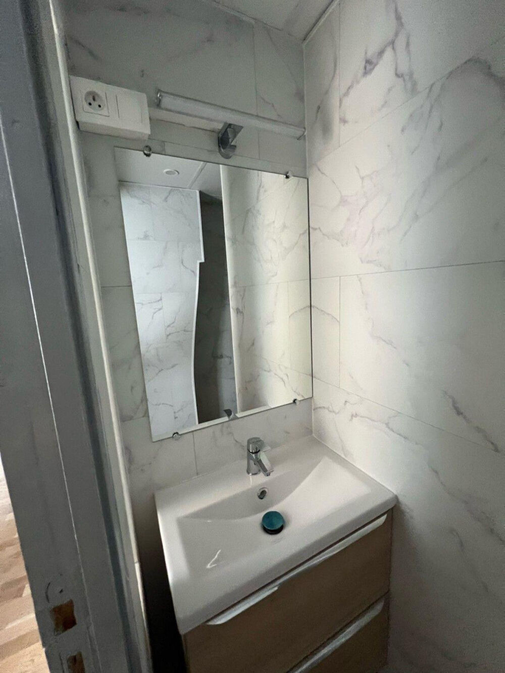Location Appartement STUDIO MLLE 5E PROCHE TRAM ET COMMERCE Marseille 5