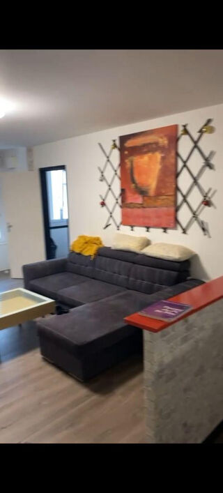  Appartement à louer 3 pièces 70 m²