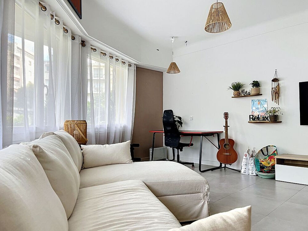 Vente Appartement Appartement  - 2 pièces  - 62.08 m² Nice