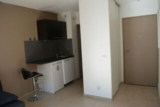 Location Appartement Beau studio meublé 20m² REFAIT A NEUF Marseille 5
