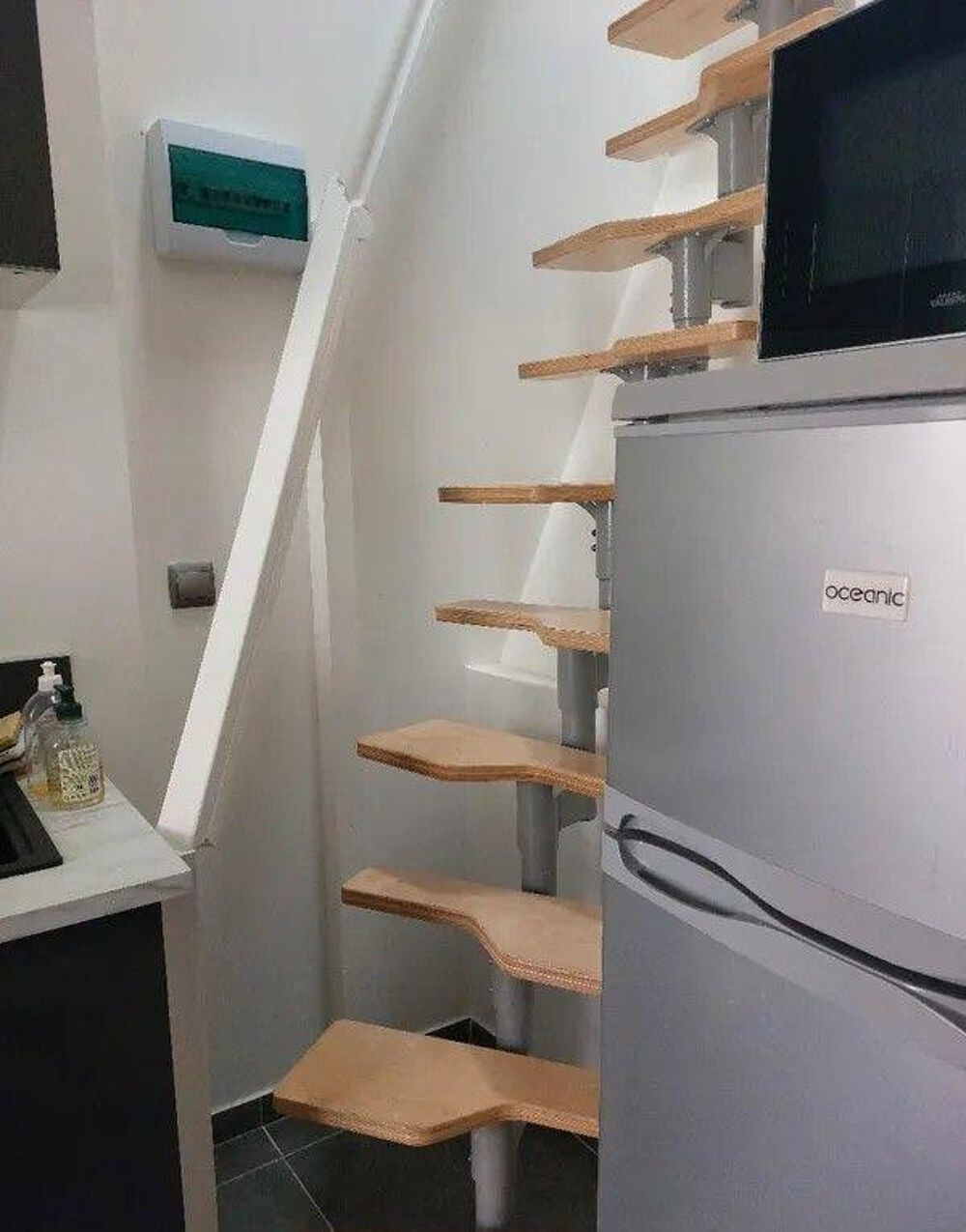 Location Appartement Beau studio meublé tout confort et fonctionnel Marseille 9