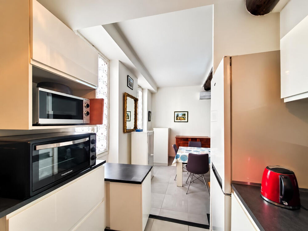 Location Appartement Beau T2 climatisé plein centre ville Salon-de-provence