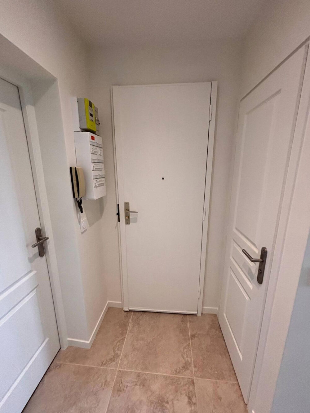 Location Appartement Très beau 2 pièces refait à neuf Nanterre