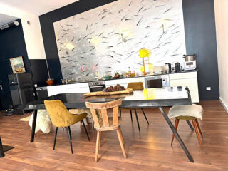 Appartement à louer 5 pièces 170 m²
